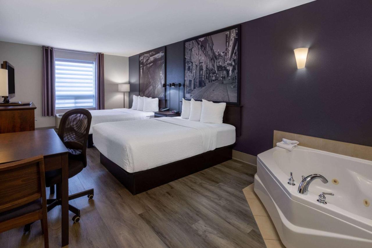 Super 8 By Wyndham Québec Buitenkant foto