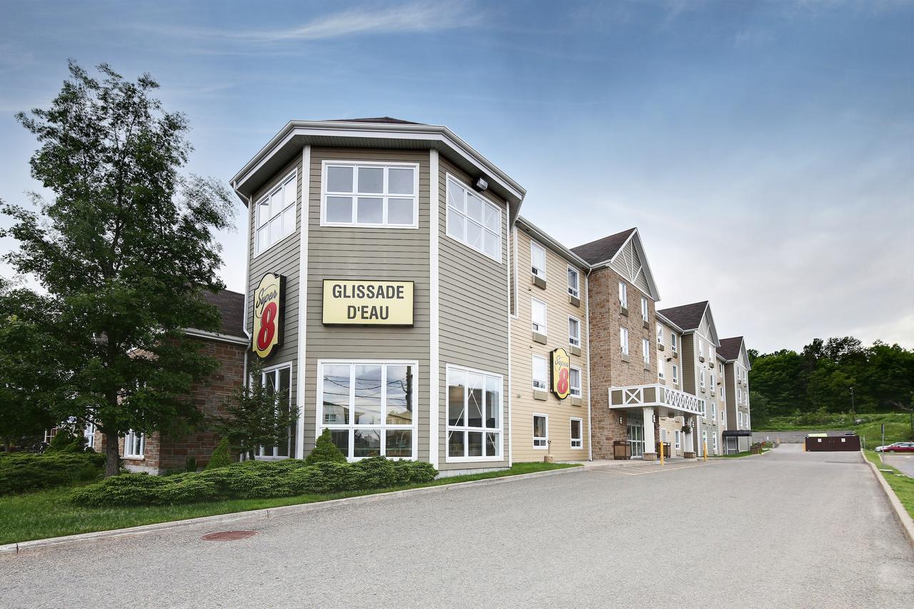 Super 8 By Wyndham Québec Buitenkant foto